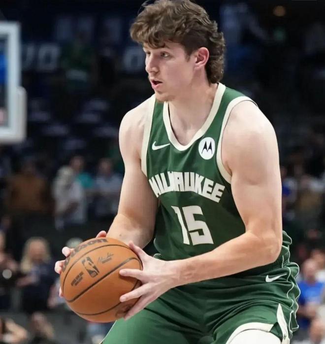 开云网页版-关于密尔沃基雄鹿发布备战花絮，今夜队长鼓劲，CBA常规赛任务艰巨，赛季目标并未改变的信息
